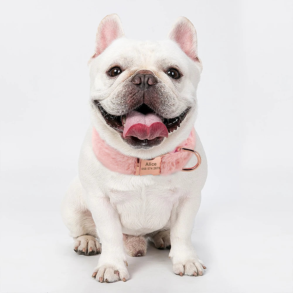 Gepersonaliseerde Teddy Halsband – Warm, Zacht en Veilig