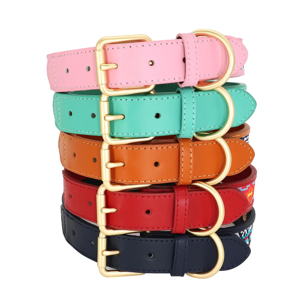 Personalisiertes besticktes Halsband – Einzigartig & Bequem