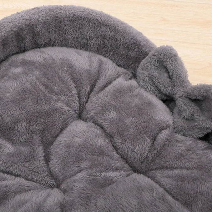 Weiches Haustierbett in Herzform – gemütlicher, warmer Ruheplatz