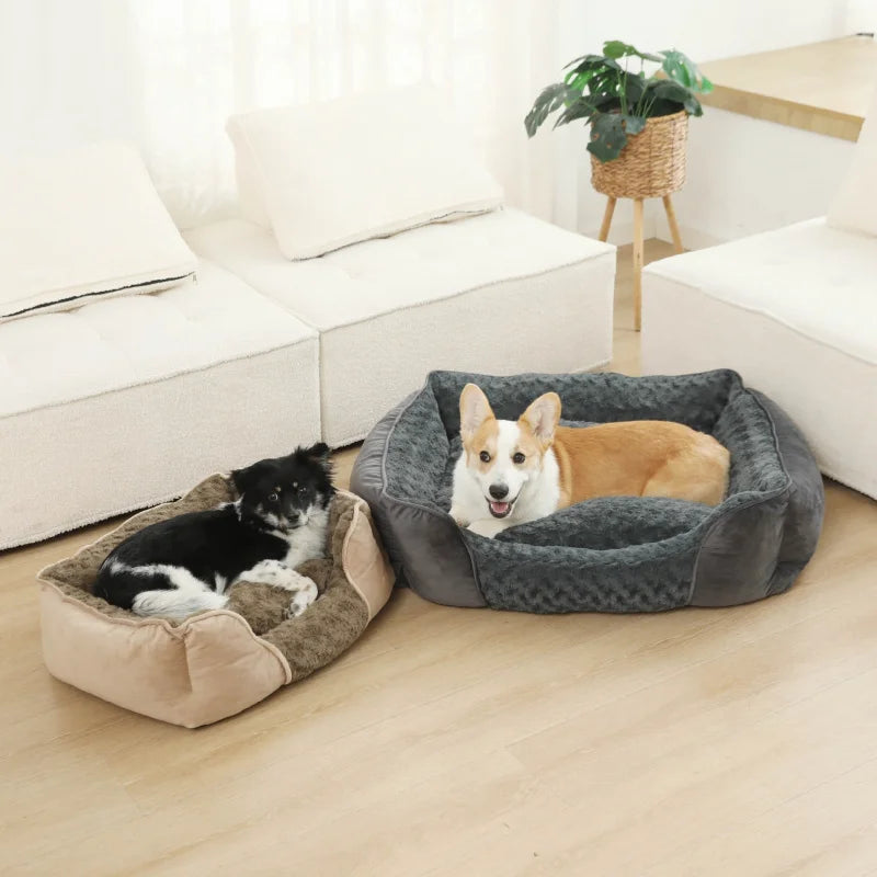 Hundebett aus Samt – warm und bequem für alle Jahreszeiten