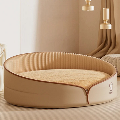 Superblød hundeseng i fleece – perfekt til dyb afslapning
