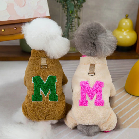 Hunde-Overall mit M-Design – Weich, trendy und bequem