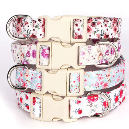 Nylon Hondenhalsband met Bloemenprint – Stijlvol en Verstelbaar