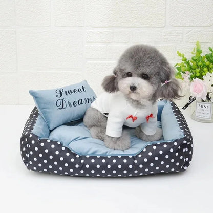 Sød hundeseng – Det perfekte sovested til din hund
