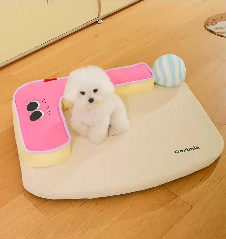 Sommerschlafmatte mit Kissen und Spielball – Leicht, atmungsaktiv und bequem für Ihren Hund